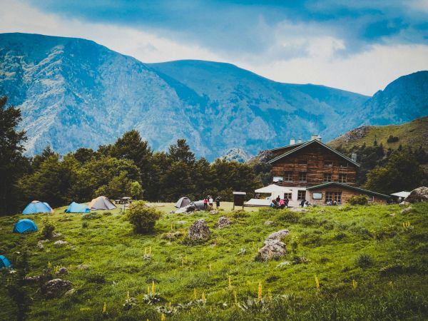 Top 5 astuces pour des vacances d'été 2025 à la montagne